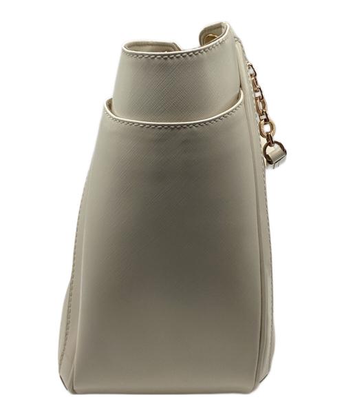 Salvatore Ferragamo（サルヴァトーレ フェラガモ）Salvatore Ferragamo (サルヴァトーレ フェラガモ) チェーントートバッグ アイボリーの古着・服飾アイテム