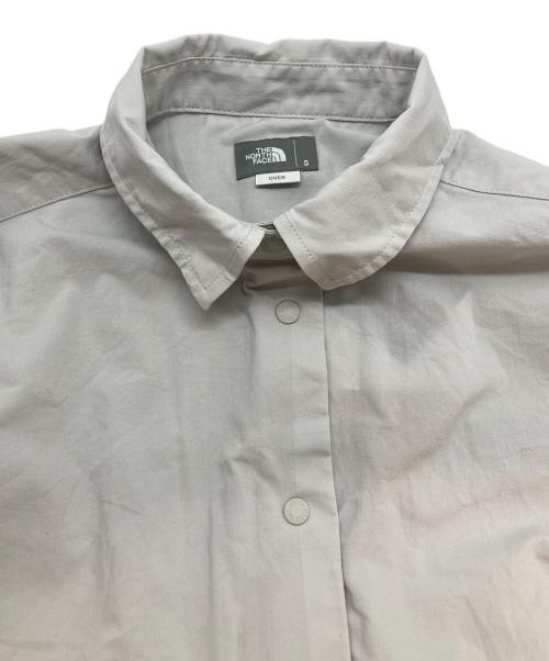THE NORTH FACE（ザ ノース フェイス）THE NORTH FACE (ザ ノース フェイス) ロングスリーブマラパイヒルシャツ ライトグレー サイズ:S 未使用品の古着・服飾アイテム