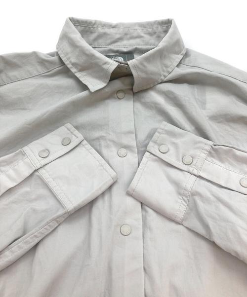 THE NORTH FACE（ザ ノース フェイス）THE NORTH FACE (ザ ノース フェイス) ロングスリーブマラパイヒルシャツ ライトグレー サイズ:S 未使用品の古着・服飾アイテム