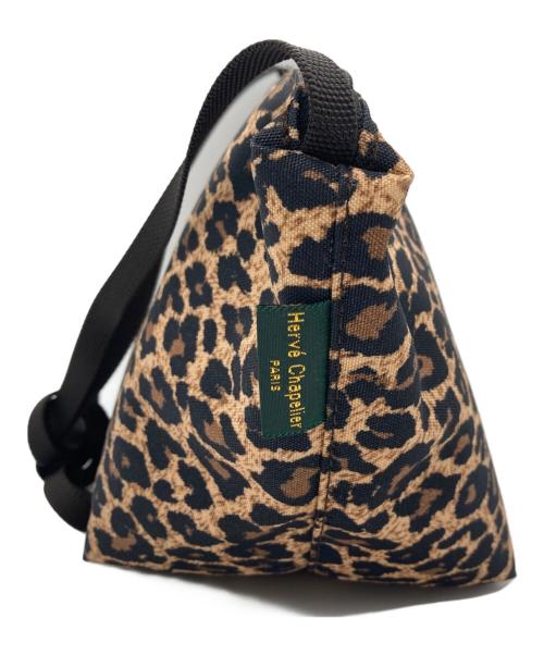 Herve Chapelier（エルベシャプリエ）Herve Chapelier (エルベシャプリエ) ナイロン舟型ショルダーバッグS ブラウンの古着・服飾アイテム