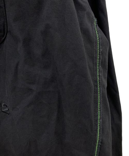 H&M（エイチアンドエム）H&M (エイチアンドエム) HERON PRESTON (ヘロンプレストン) ボクシーシャツ ブラック サイズ:Mの古着・服飾アイテム