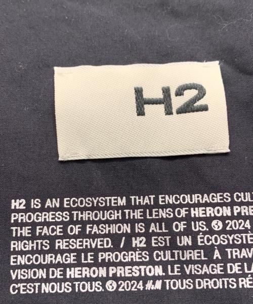 H&M（エイチアンドエム）H&M (エイチアンドエム) HERON PRESTON (ヘロンプレストン) ボクシーシャツ ブラック サイズ:Mの古着・服飾アイテム