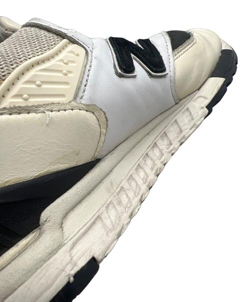 NEW BALANCE（ニューバランス）NEW BALANCE (ニューバランス) ローカットスニーカー アイボリー サイズ:US:10　UK:09 1/2　EU:44　CM:28の古着・服飾アイテム