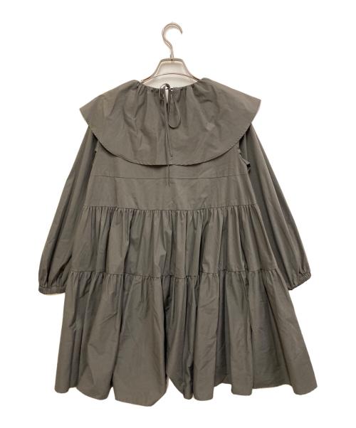 YORI（ヨリ）yori (ヨリ) フリルカラーティアードチュニック グレー サイズ:FREEの古着・服飾アイテム