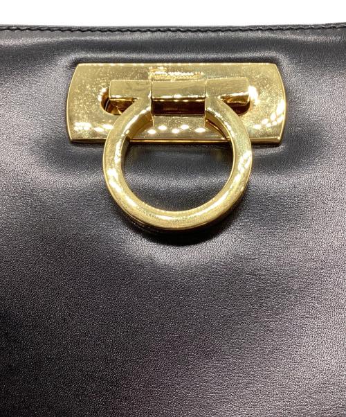 Salvatore Ferragamo（サルヴァトーレ フェラガモ）Salvatore Ferragamo (サルヴァトーレ フェラガモ) ガンチーニチェーンショルダーバッグ ブラックの古着・服飾アイテム