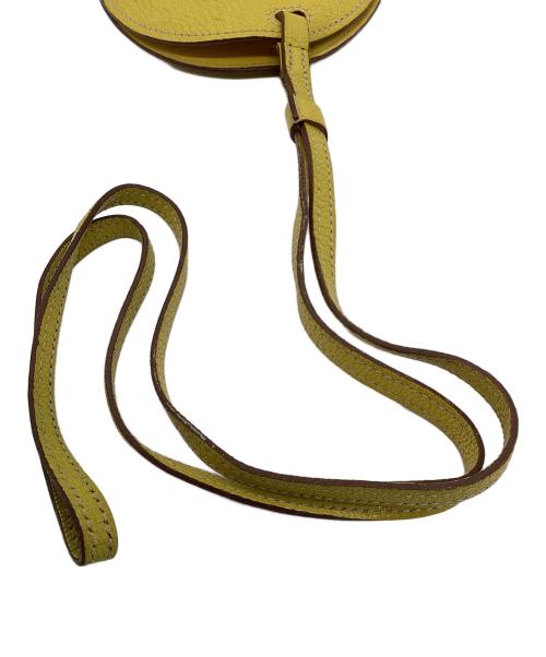 HERMES（エルメス）HERMES (エルメス) スマートフォンケース インザループ トゥゴーＧＭ イエローの古着・服飾アイテム