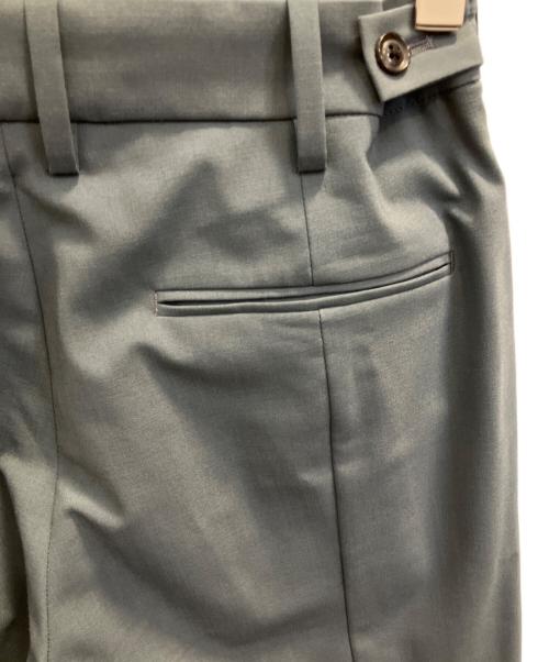 YOKE（ヨーク）YOKE (ヨーク) BACK SLIT STRAIGHT PANTS グレー サイズ:Ｓの古着・服飾アイテム