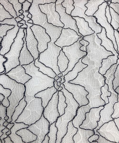 Apuweiser-riche（アプワイザーリッシェ）Apuweiser-riche (アプワイザーリッシェ) 配色レースドッキングワンピース ブラック×ホワイト サイズ:2 未使用品の古着・服飾アイテム