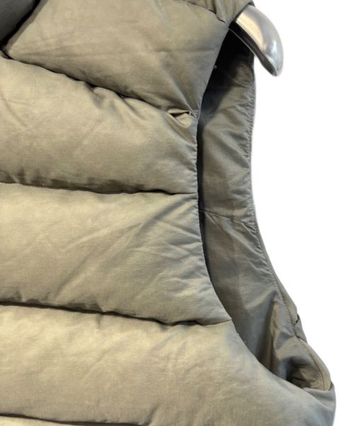 ARC'TERYX（アークテリクス）ARC'TERYX (アークテリクス) PIEDMONT VEST カーキ サイズ:Mの古着・服飾アイテム