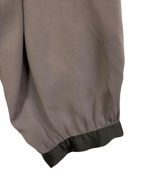 UNITED ARROWS（ユナイテッドアローズ）UNITED ARROWS (ユナイテッドアローズ) バイカラー パイピング ブラウス カーキ サイズ:FREEの古着・服飾アイテム