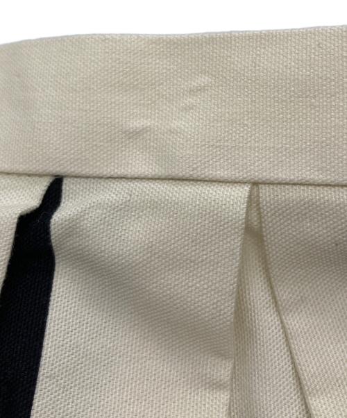 YORI（ヨリ）YORI (ヨリ) ストライプフレアスカート アイボリー サイズ:36の古着・服飾アイテム