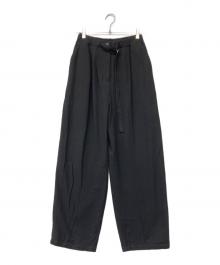 CLANE（クラネ）の古着「BELTED LOOSE STRAIGHT PANTS」｜ブラック