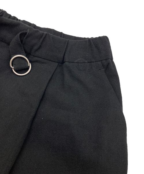 CLANE（クラネ）CLANE (クラネ) BELTED LOOSE STRAIGHT PANTS ブラック サイズ:1 未使用品の古着・服飾アイテム