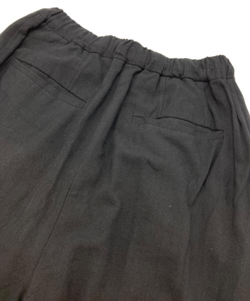 CLANE（クラネ）CLANE (クラネ) BELTED LOOSE STRAIGHT PANTS ブラック サイズ:1 未使用品の古着・服飾アイテム