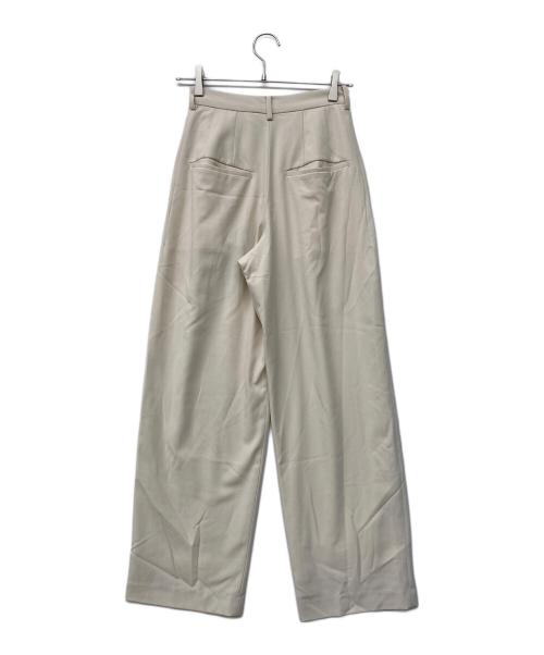 CLANE（クラネ）CLANE (クラネ) BASIC TUCK PANTS アイボリーの古着・服飾アイテム