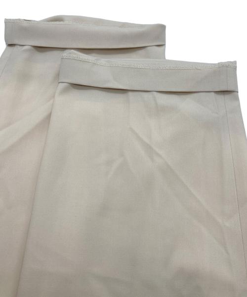 CLANE（クラネ）CLANE (クラネ) BASIC TUCK PANTS アイボリーの古着・服飾アイテム