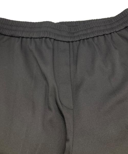 icB（アイシービー）icB (アイシービー) ウォームサテン ドロストパンツ ブラック サイズ:4の古着・服飾アイテム