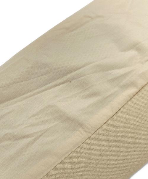 ARC'TERYX（アークテリクス）ARC'TERYX (アークテリクス) 22AW ATOM LIGHTWEIGHT HOODY W ベージュ サイズ:Sの古着・服飾アイテム