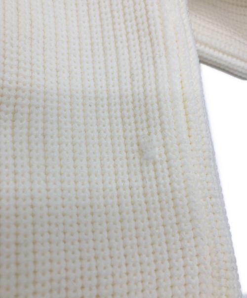 JUSGLITTY（ジャスグリッティー）JUSGLITTY (ジャスグリッティー) 配色マルチ釦カーデ ホワイト サイズ:2の古着・服飾アイテム