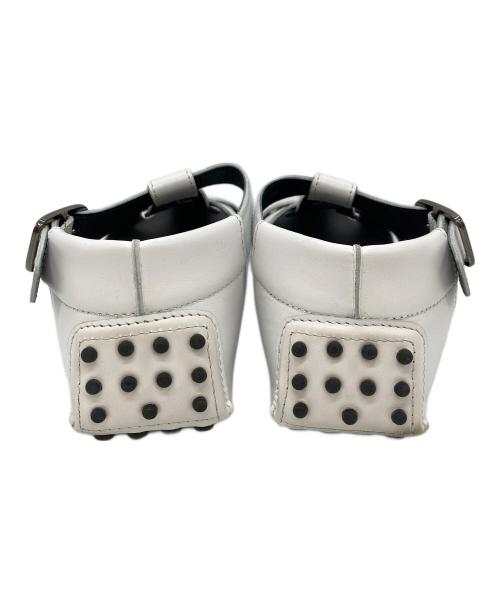 PELLICO SUNNY（ペリーコサニー）PELLICO SUNNY (ペリーコサニー) グルカサンダル ホワイト サイズ:39の古着・服飾アイテム