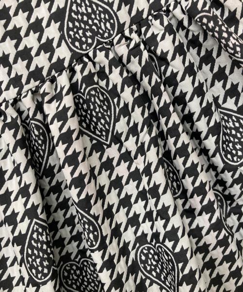 Maglie le cassetto（マーリエ ル カセット）Maglie le cassetto (マーリエ ル カセット) 千鳥×ハートジャガードスカート ブラック サイズ:5の古着・服飾アイテム