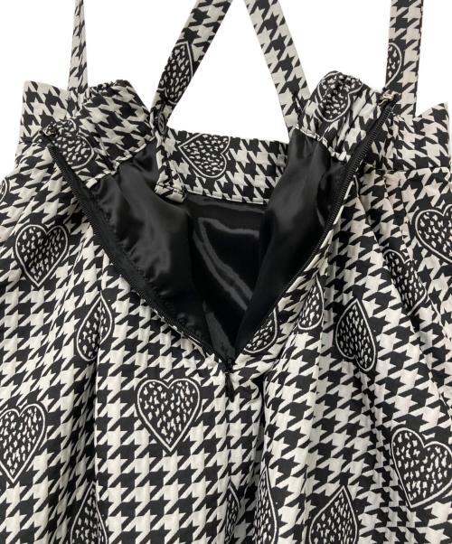 Maglie le cassetto（マーリエ ル カセット）Maglie le cassetto (マーリエ ル カセット) 千鳥×ハートジャガードスカート ブラック サイズ:5の古着・服飾アイテム