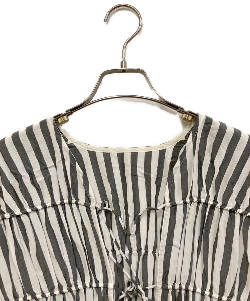 Adam et Rope（アダム エ ロペ）Adam et Rope (アダム エ ロペ) ウエストシェイプギャザーシャツ グレー サイズ:FREEの古着・服飾アイテム