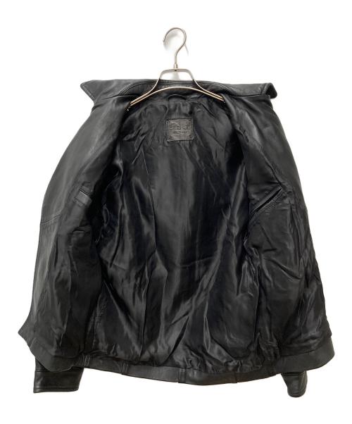 SILENCE（サイレンス）SILENCE (サイレンス) BR (ビーアール) ゴールドパーツ ゴートスキンダブル ライダースジャケット ブラック サイズ:44の古着・服飾アイテム