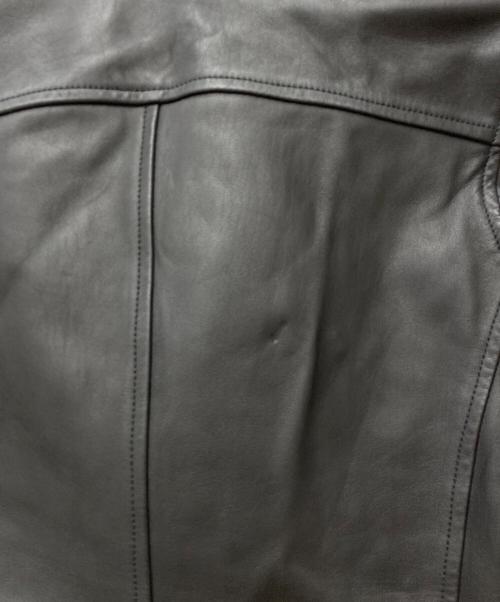 SILENCE（サイレンス）SILENCE (サイレンス) BR (ビーアール) ゴールドパーツ ゴートスキンダブル ライダースジャケット ブラック サイズ:44の古着・服飾アイテム