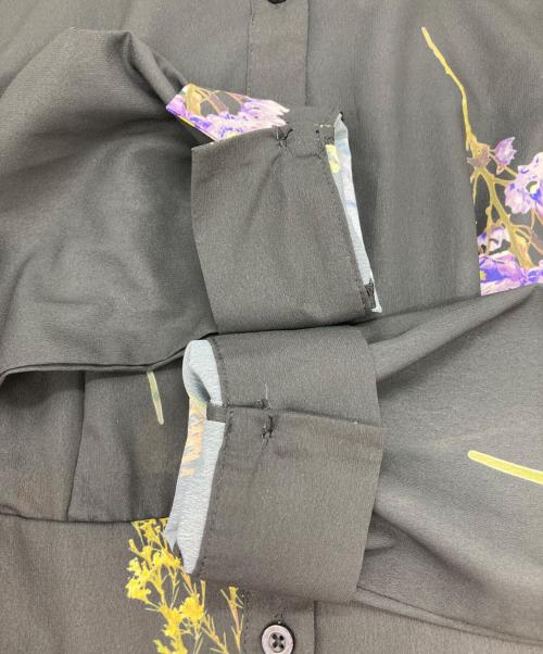 MURUA（ムルーア）MURUA (ムルーア) フラワープリントシャリーングワンピース ブラック サイズ:FREEの古着・服飾アイテム