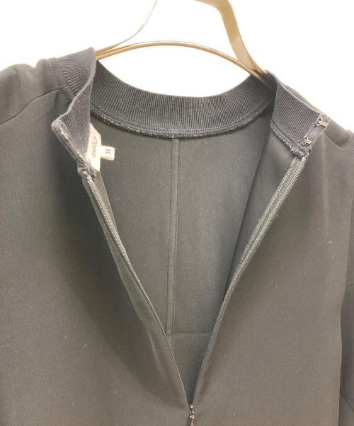 ENFOLD（エンフォルド）ENFOLD (エンフォルド) ボックスプルオーバー ブラック サイズ:38の古着・服飾アイテム