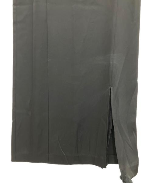 FRAY ID（フレイ アイディー）FRAY ID (フレイ アイディー) ラッフルデザインシアーコンビスリムドレス ブラック×ホワイト サイズ:1 未使用品の古着・服飾アイテム