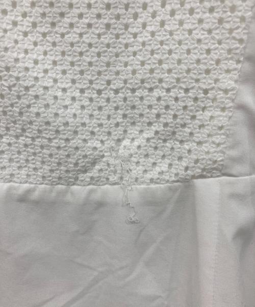 FRAY ID（フレイ アイディー）FRAY ID (フレイ アイディー) カットワークレースフレアスリーブワンピ ホワイトの古着・服飾アイテム