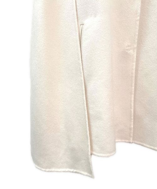 LE PHIL（ル フィル）LE PHIL (ル フィル) ピュアカシミヤケープ ホワイト サイズ:FREEの古着・服飾アイテム