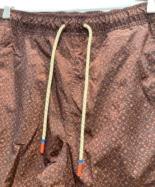 NIKE（ナイキ）NIKE (ナイキ) MAISON CHATEAU ROUGE (メゾンシャトールージュ) ウーブンパンツ ブラウン サイズ:Mの古着・服飾アイテム