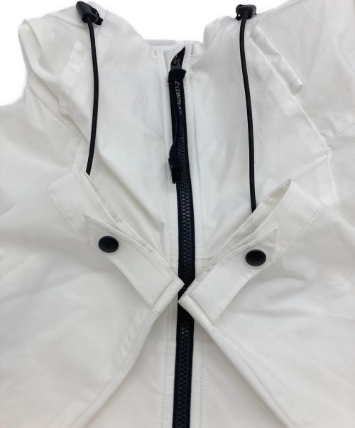 C.P COMPANY（シーピーカンパニー）C.P COMPANY (シーピーカンパニー) PRO-TEK HOODED PARKA FULL ZIP JACKET ホワイト サイズ:48の古着・服飾アイテム