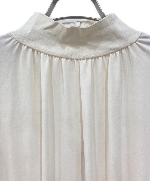 BEIGE（ベイジ）BEIGE (ベイジ) ニットブラウス アイボリー サイズ:4の古着・服飾アイテム