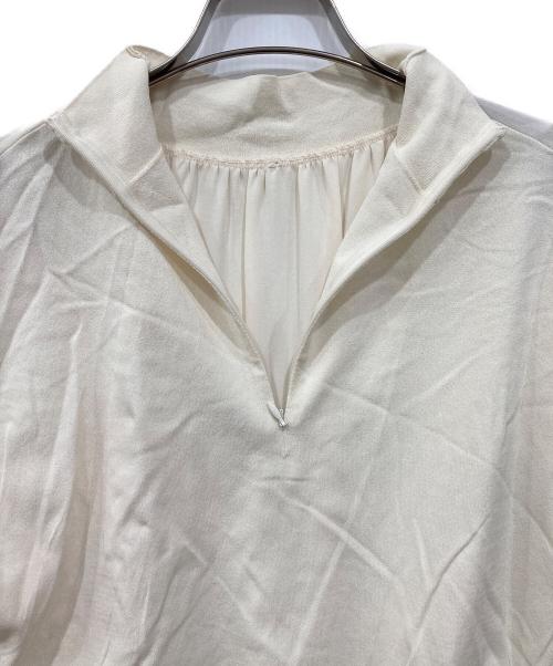 BEIGE（ベイジ）BEIGE (ベイジ) ニットブラウス アイボリー サイズ:4の古着・服飾アイテム