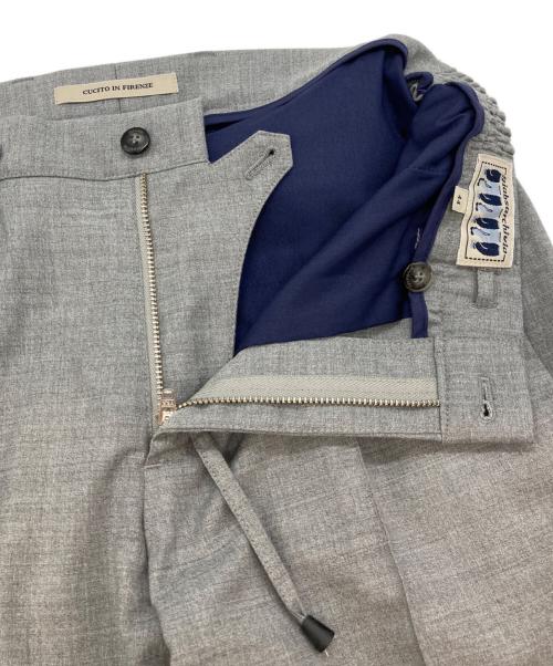 giab's ARCHIVIO（ジャブス アルキヴィオ）giab's ARCHIVIO (ジャブス アルキヴィオ) マサッチョスラックスパンツ グレー サイズ:44の古着・服飾アイテム