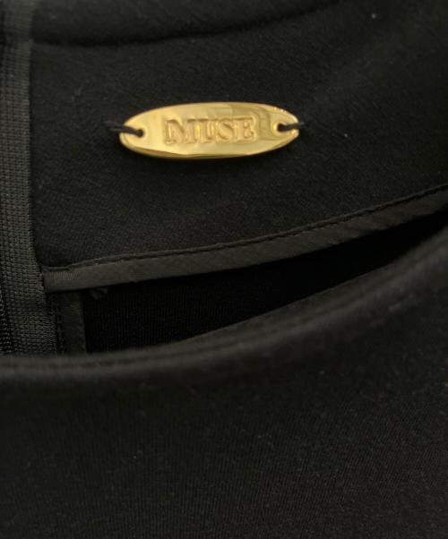 MUSE de Deuxieme Classe（ミューズ ドゥーズィエム クラス）MUSE de Deuxieme Classe (ミューズ ドゥーズィエム クラス) dumblefit クルーネック プルオーバー ブラック サイズ:フリーの古着・服飾アイテム