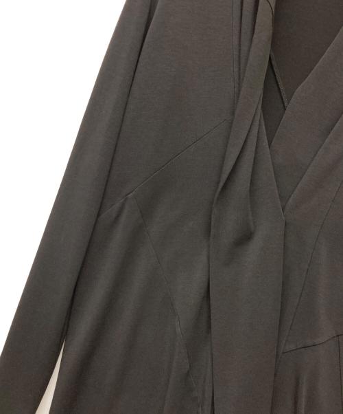 ISSEY MIYAKE（イッセイミヤケ）ISSEY MIYAKE (イッセイミヤケ) ストレッチカーディガン ブラック サイズ:2の古着・服飾アイテム