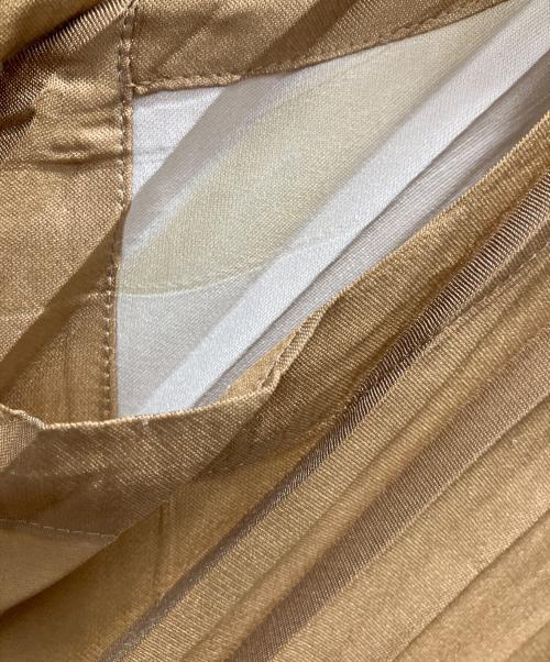 ISSEY MIYAKE（イッセイミヤケ）ISSEY MIYAKE (イッセイミヤケ) ノースリーブワンピース ベージュ サイズ:2の古着・服飾アイテム