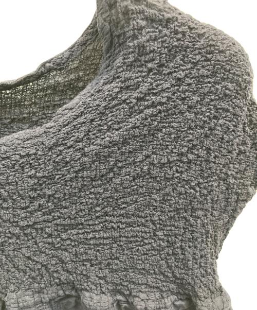 me ISSEY MIYAKE（ミーイッセイ ミヤケ）me ISSEY MIYAKE (ミーイッセイ ミヤケ) シワ加工ノースリーブブラウス ネイビー サイズ:フリーの古着・服飾アイテム