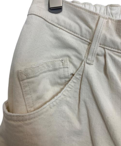 mother（マザー）mother (マザー) THE HALF SPRING PLEATED GREASER ANKLE アイボリー サイズ:31 未使用品の古着・服飾アイテム