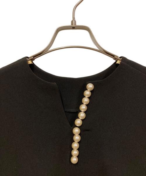 TONAL（トーナル）TONAL (トーナル) パールキーネックブラウス ブラック サイズ:38の古着・服飾アイテム