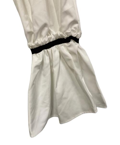 THREE SQUARE（スリースクエア）THREE SQUARE (スリースクエア) シャーリングボウタイブラウス ホワイト サイズ:FREEの古着・服飾アイテム