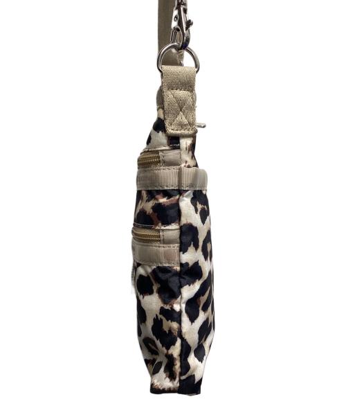 LeSportsac（レスポートサック）LeSportsac (レスポートサック) 3 ZIP CROSSBODYフラクセンレオパード ベージュの古着・服飾アイテム