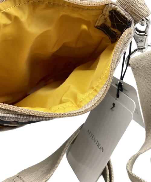 LeSportsac（レスポートサック）LeSportsac (レスポートサック) 3 ZIP CROSSBODYフラクセンレオパード ベージュの古着・服飾アイテム