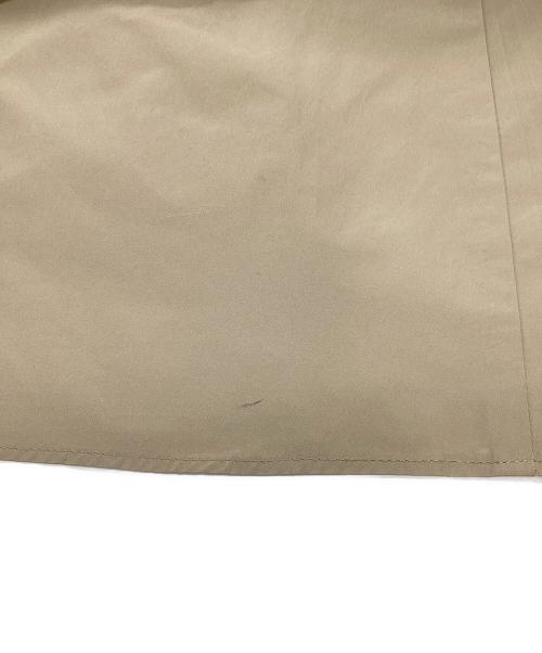 23区（ニジュウサンク）23区 (ニジュウサンク) ルミエールタフタ フレアスカート ベージュ サイズ:36の古着・服飾アイテム