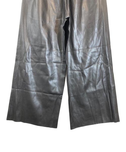 MELITTA BAUMEISTER（メリッタ バウマイスター）MELITTA BAUMEISTER (メリッタ バウマイスター) MELITTA BAUMEISTER フェイクレザー パンツ ブラック サイズ:SIZE 0の古着・服飾アイテム